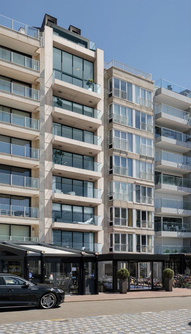 Nieuwbouw horecapand met zeezicht en zonneterras gelegen aan de westkant van het Rubensplein foto 2