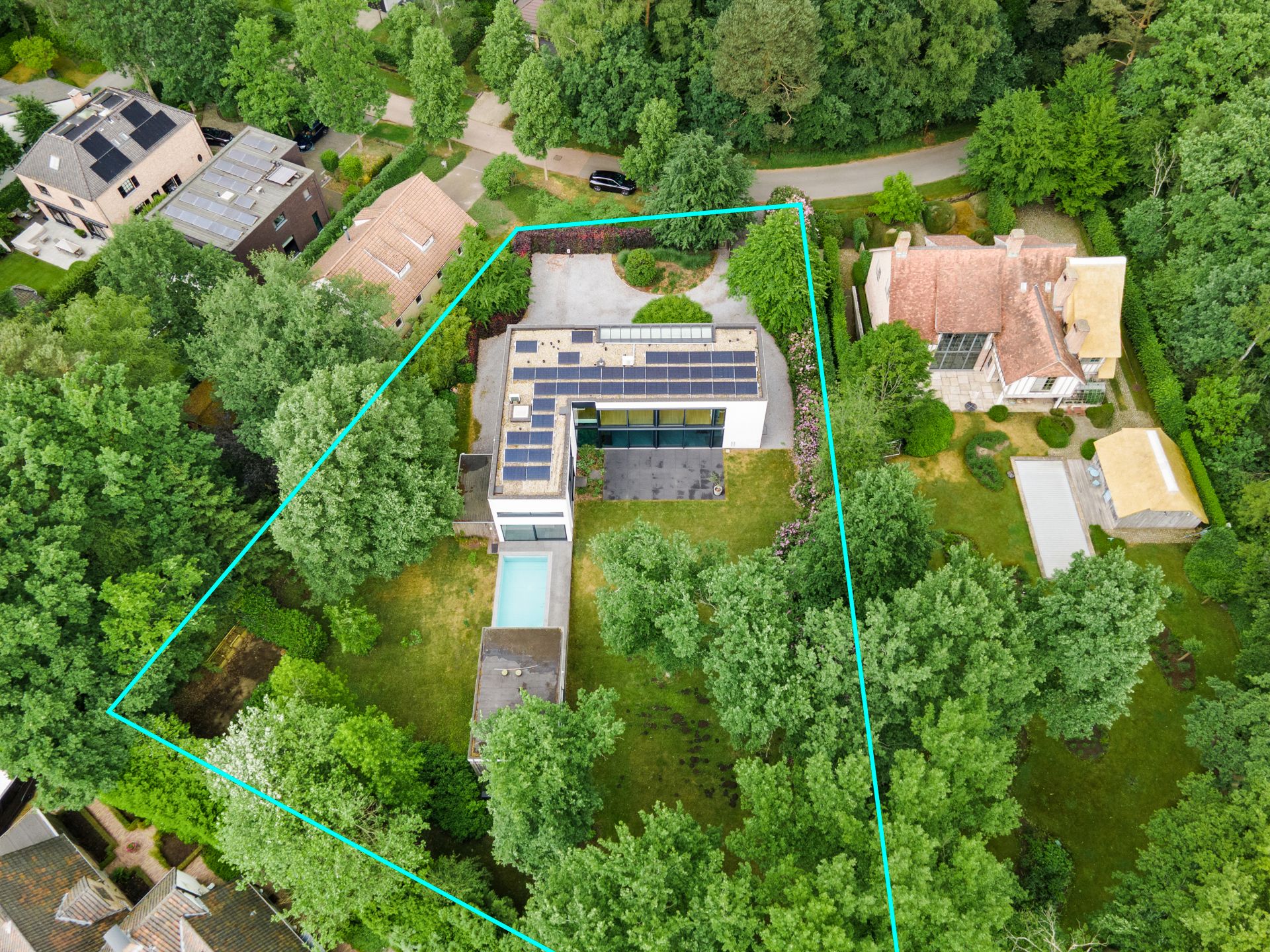 Luxueuze moderne villa foto 40