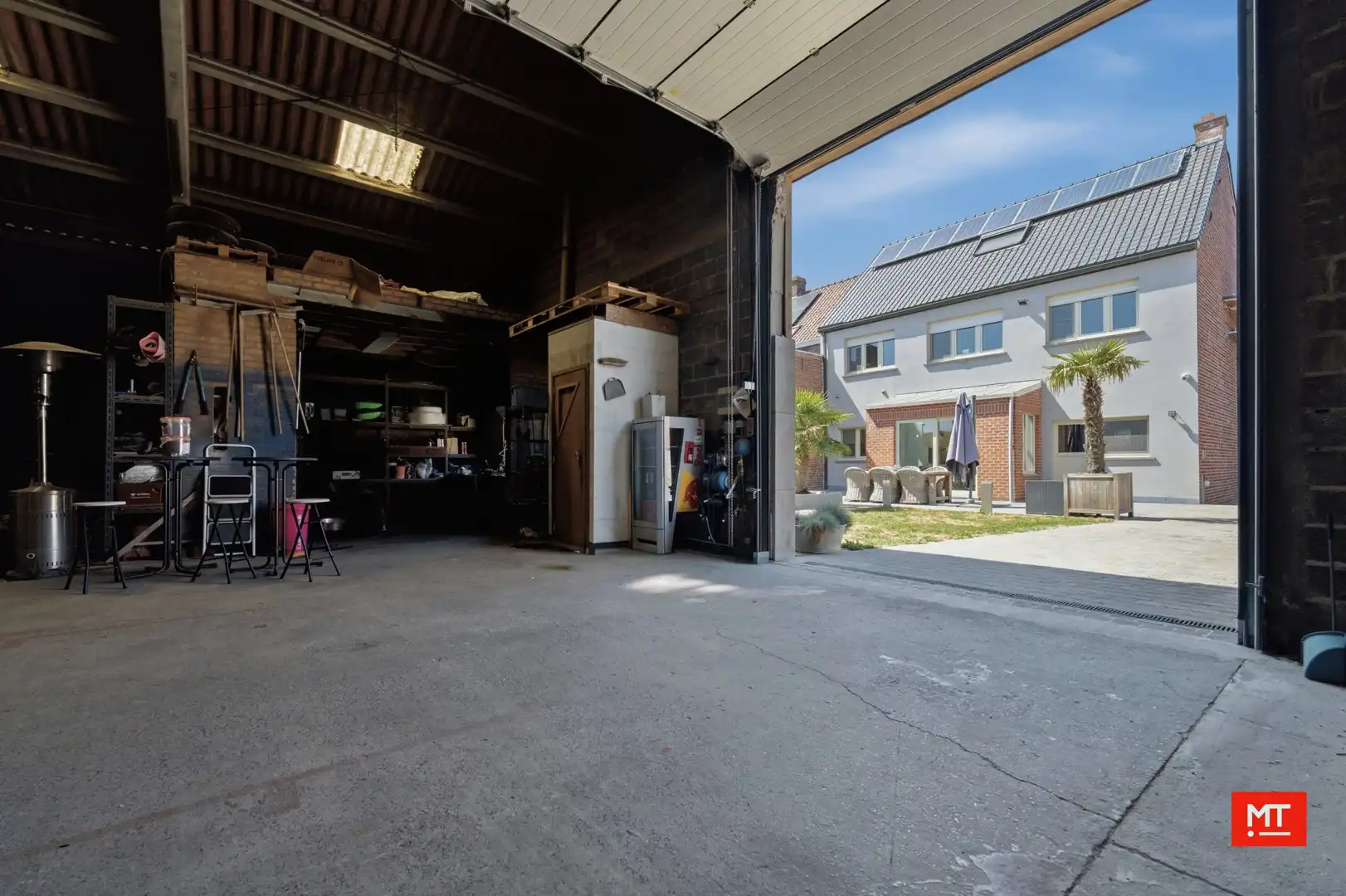 Ruime, instapklare woning met loods in het centrum van Wervik foto 6