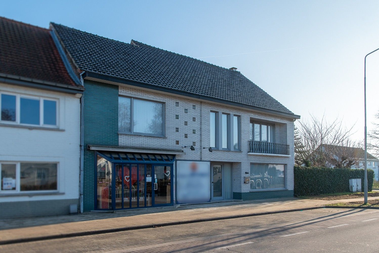 Unieke handelswoning in Termien, Genk! foto {{pictureIndex}}