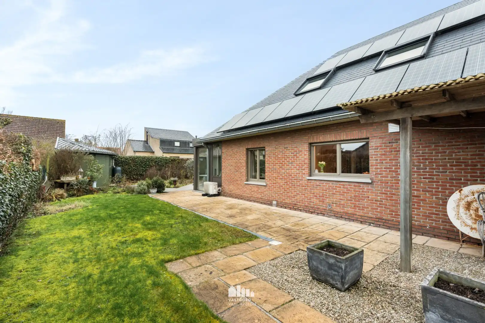 Instapklare villa met zonnige tuin op topligging in rustige wijk te Ieper foto 29