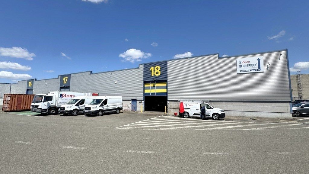 Magazijn met kantoor te huur nabij A12 in Aartselaar Business Estate foto 2