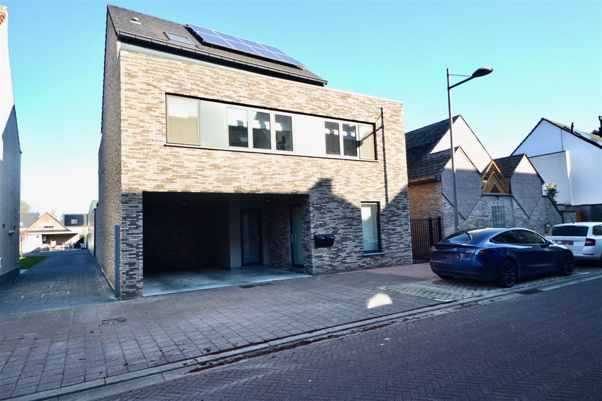 Duplex appartement met 2 slaapkamers en terras. foto {{pictureIndex}}