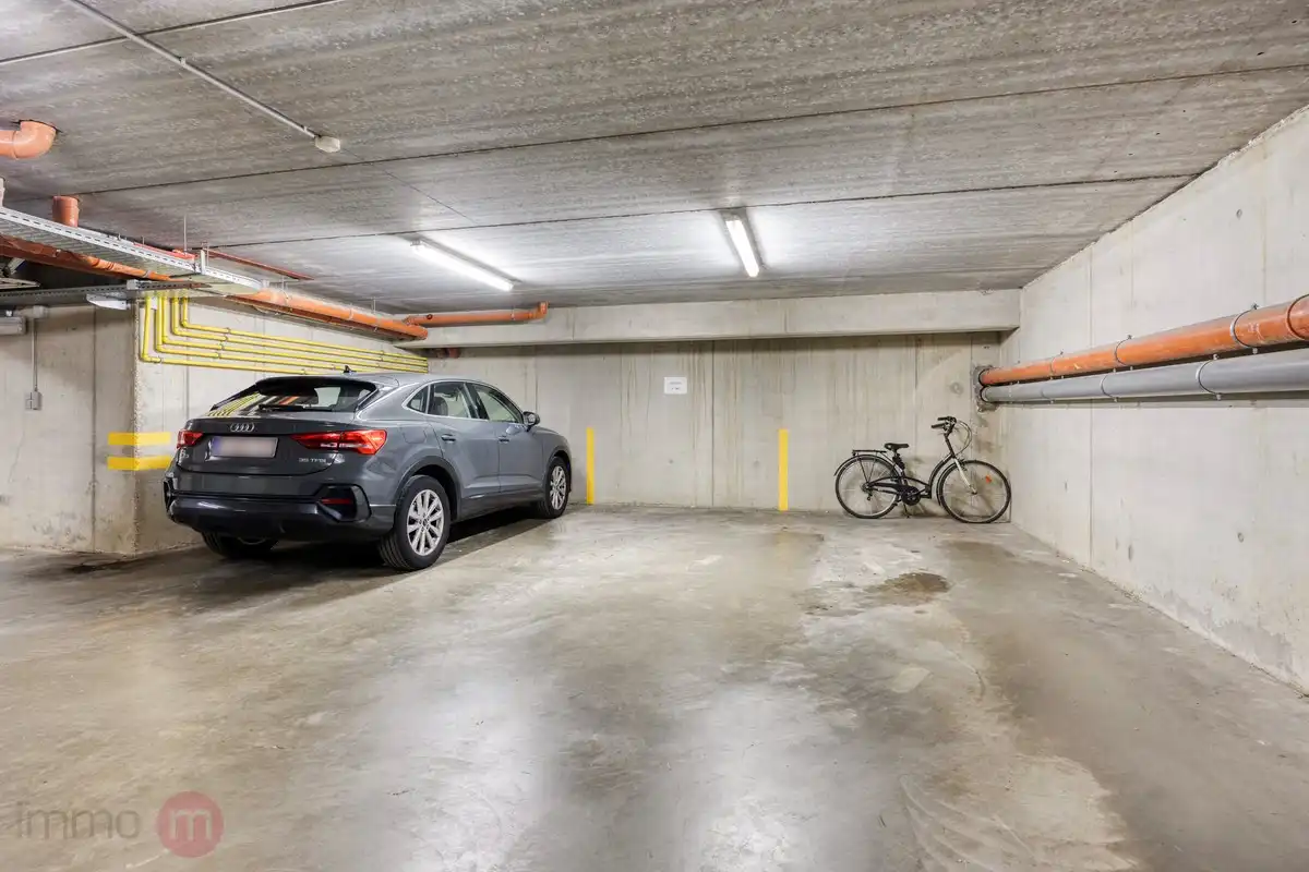 Recent gelijkvloers app. met 2 slaapkamers, tuin en 2 autostaanplaatsen. foto 31