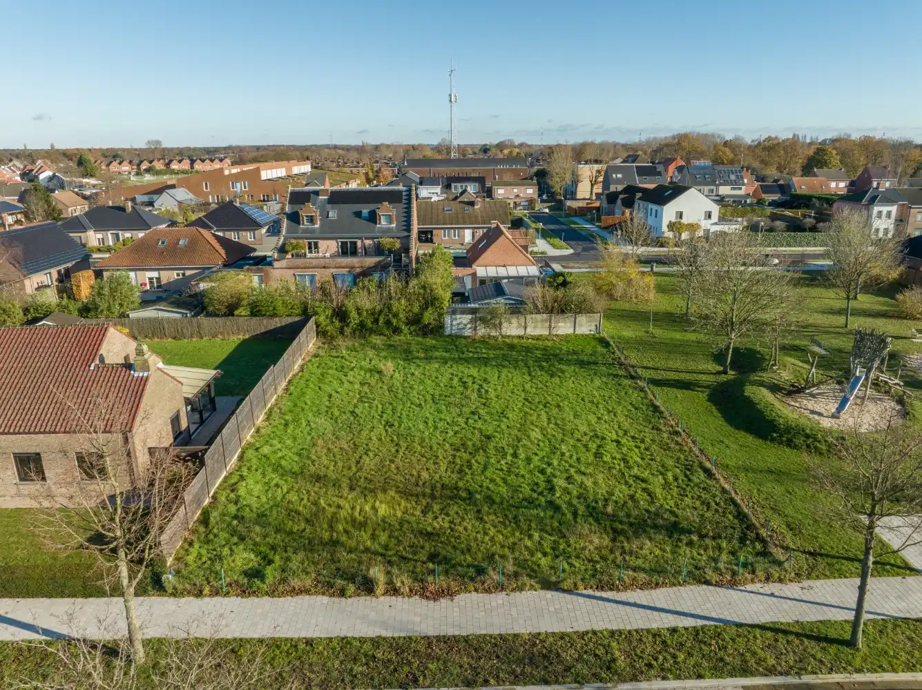 Prachtig gelegen bouwgrond van 320m² voor HOB met garage te Berendrecht foto 3