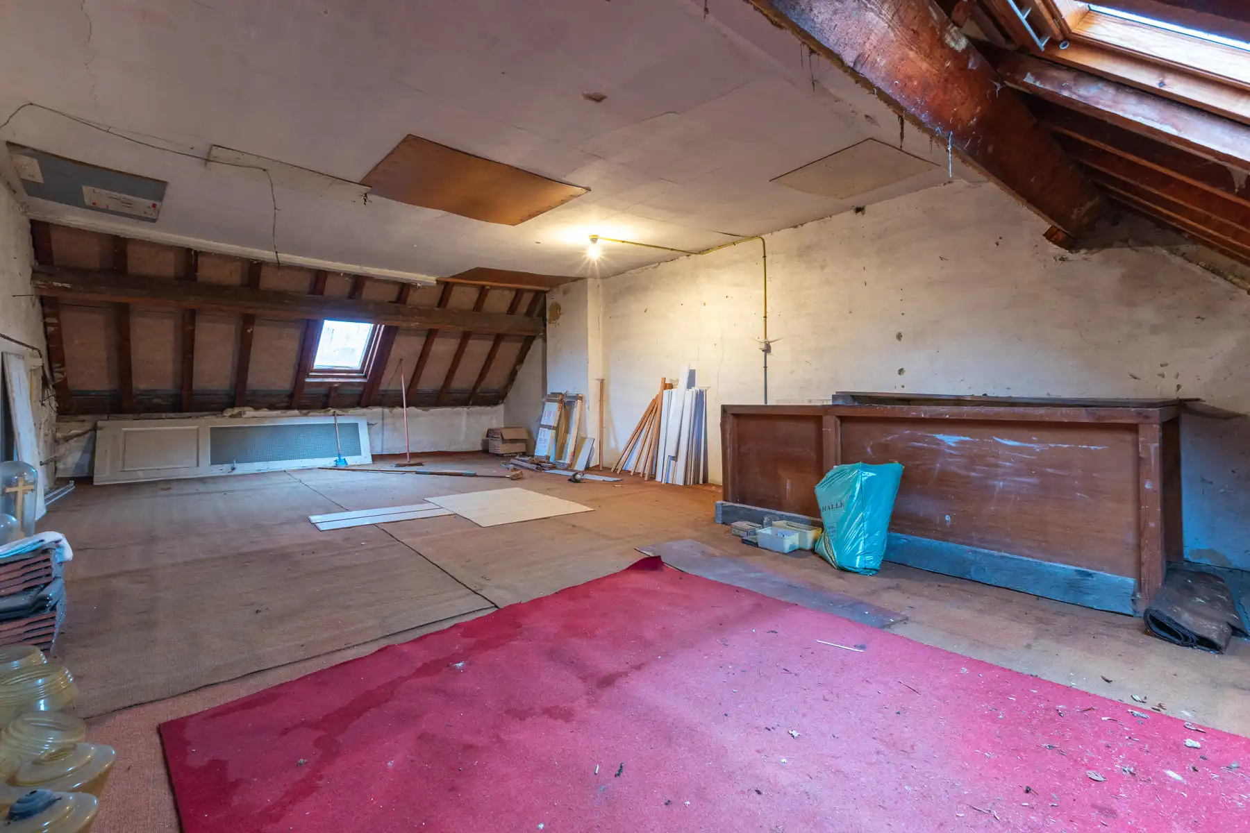 Gunstig gelegen te renoveren woning, 2 slaapkamers en tuin foto 13