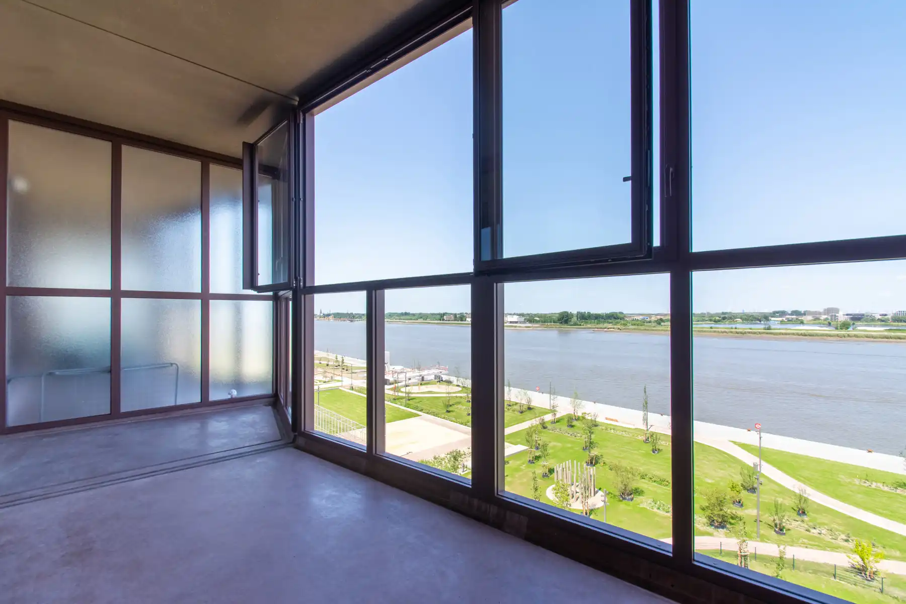 1-slaapkamer appartement met zicht op Schelde  foto 3