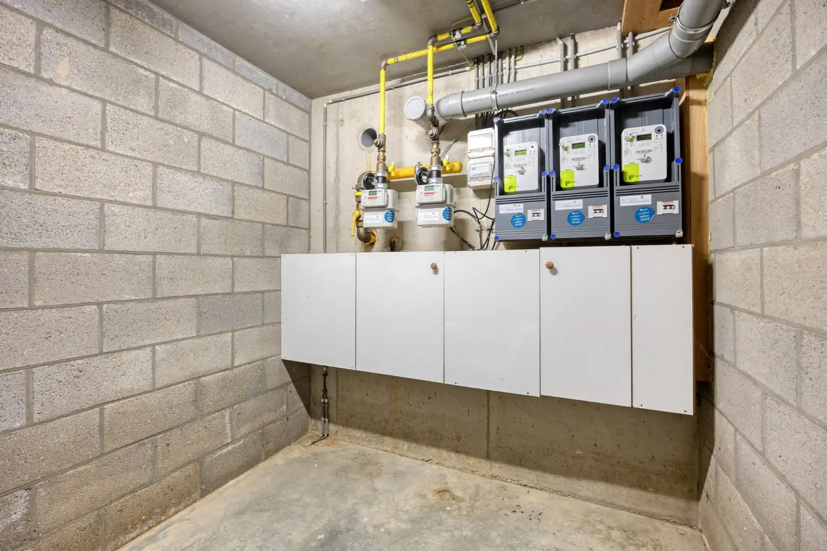 Gebouw met 4 appartementen foto 27