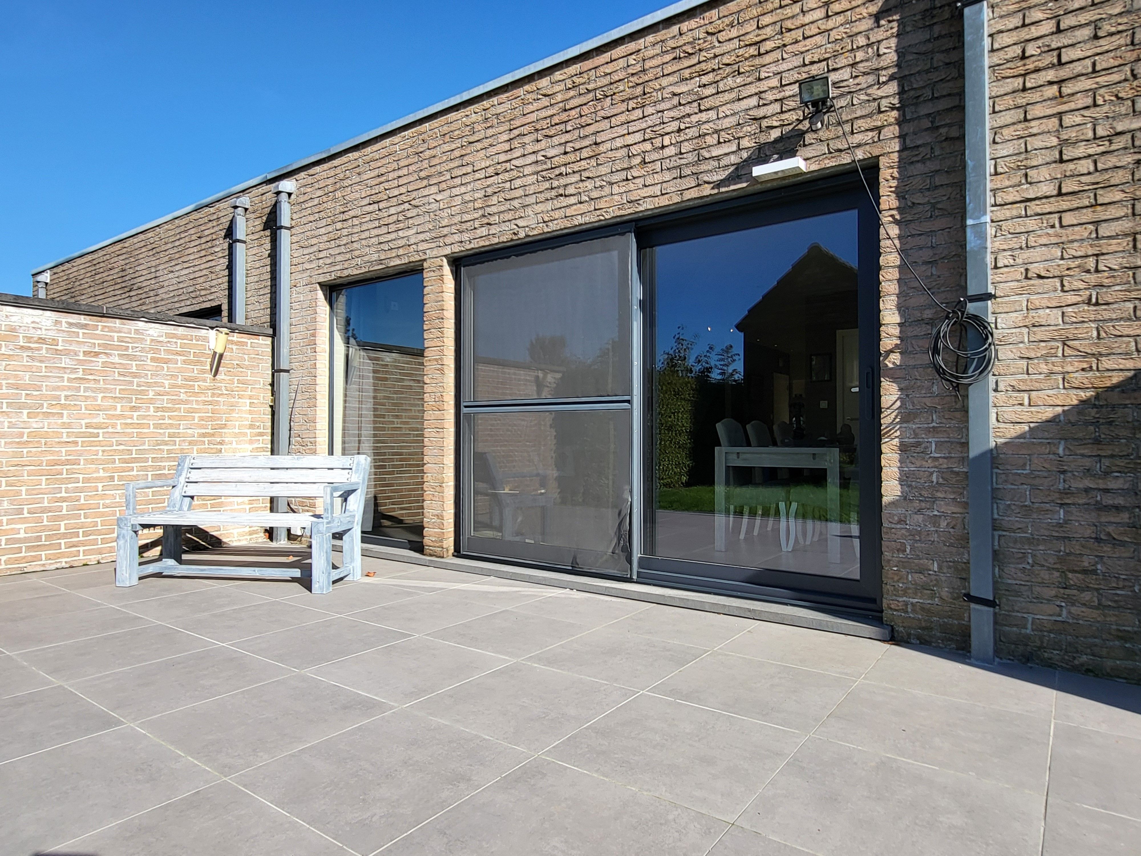 Prachtige woning op 456m² met zonnige aangelegde tuin en garage!  foto 16