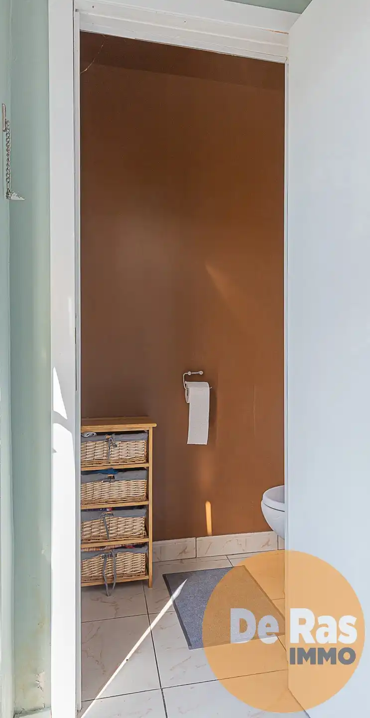 EREMBODEGEM - Instapklare woning in een doodlopende straat foto 8