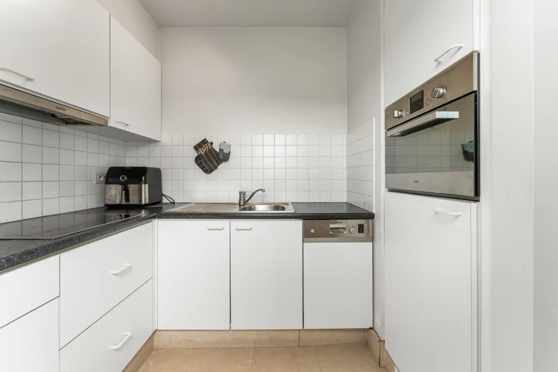 Opbrengsteigendom met 4 appartementen.  foto 41