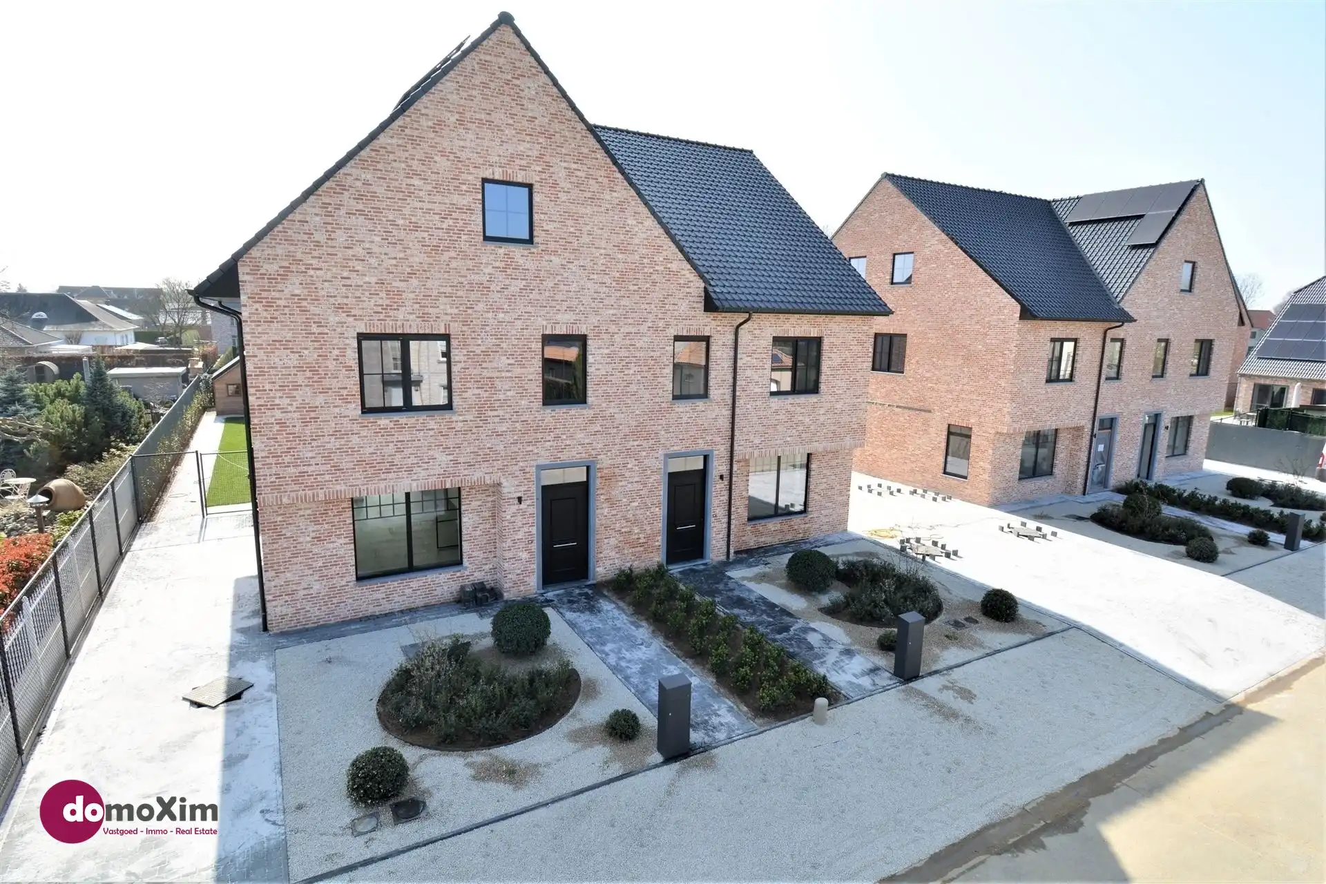 Luxueuze woning met 4 slaapkamers op rustige locatie in Boortmeerbeek foto {{pictureIndex}}