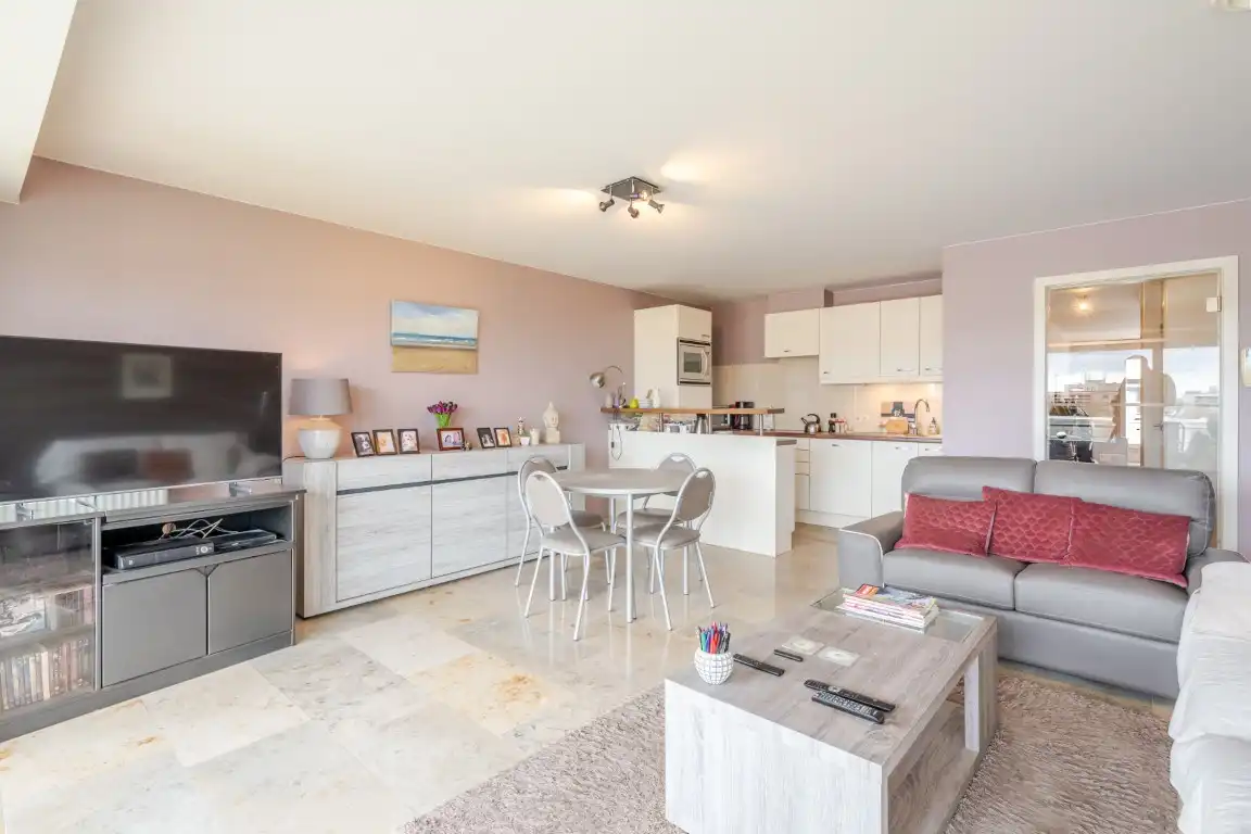 Instapklaar en zonnig 3 slpk appartement foto 3