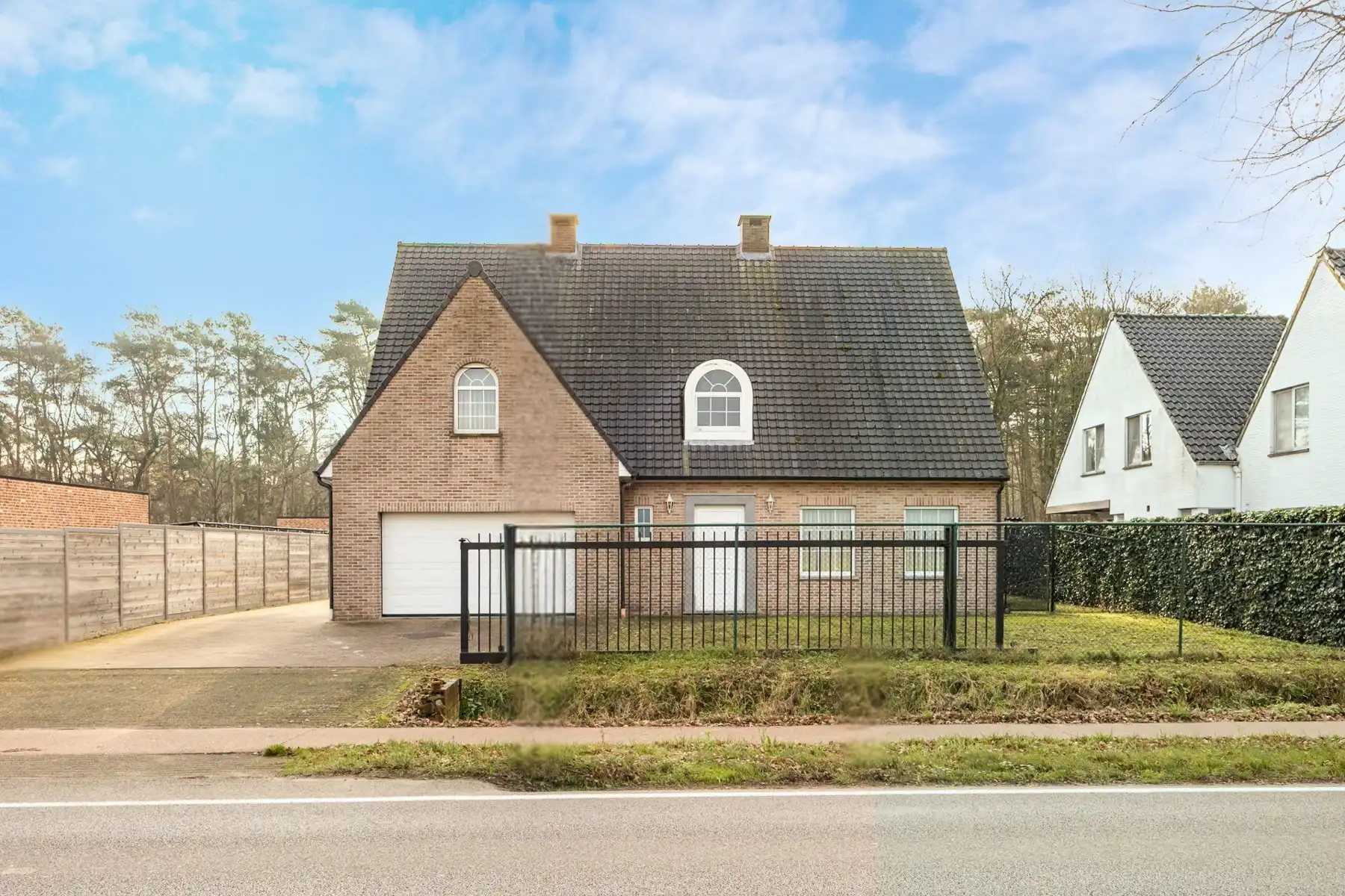Energiezuinige villa met 5 slaapkamers en ruim bijgebouw op een perceel van 1.240m². foto 27