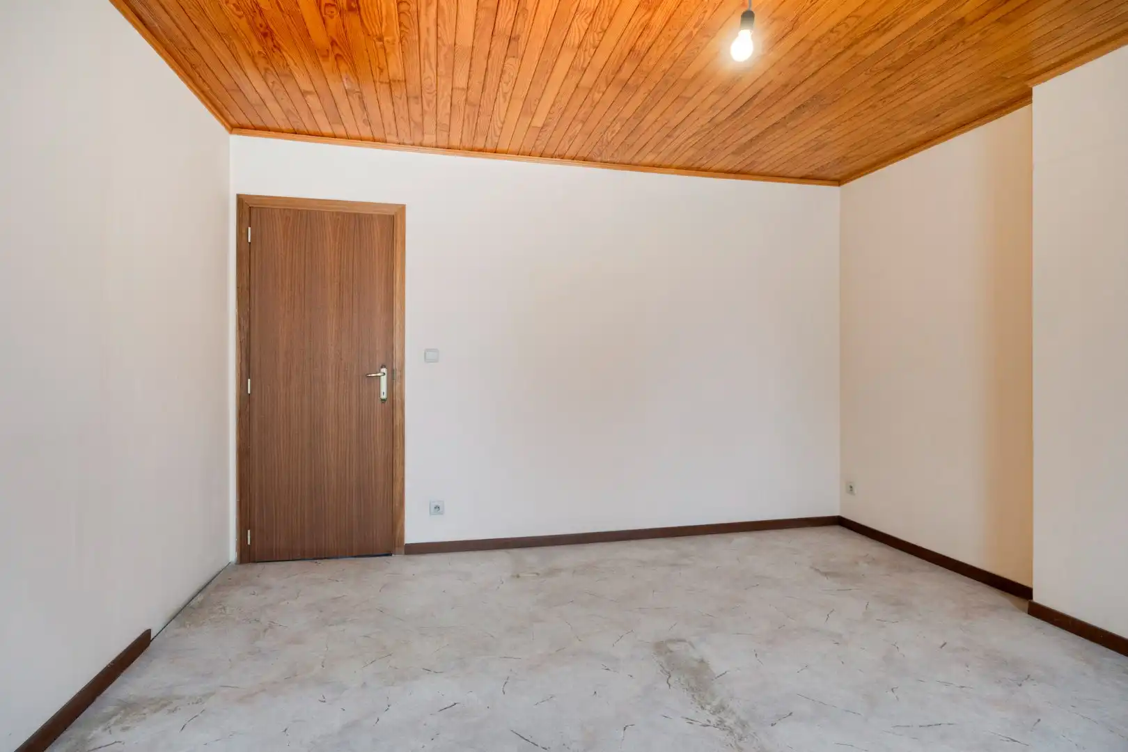 Ruime woning met ruime tuin en garage op een perceel van 802m² in Holsbeek – EPC 280 kWh/m² - bewoonbare opp. 243 m² foto 17