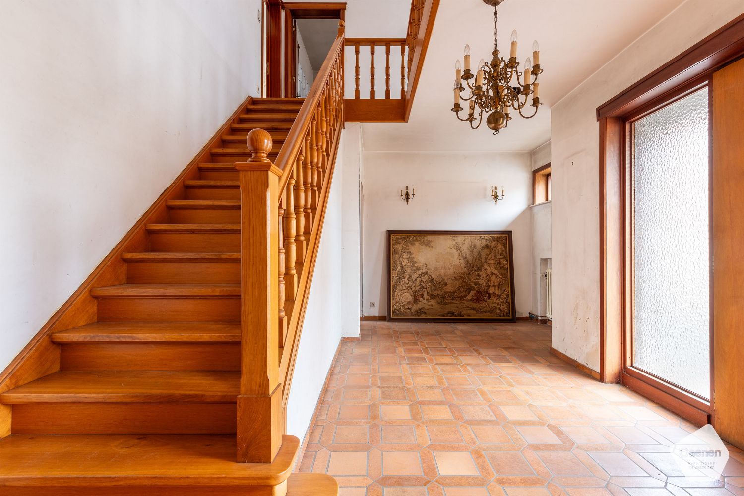 Wonen en werken in het hart van Ruddervoorde ! Deze woonst omvat 5 slaapkamers & 2 garages! foto 2