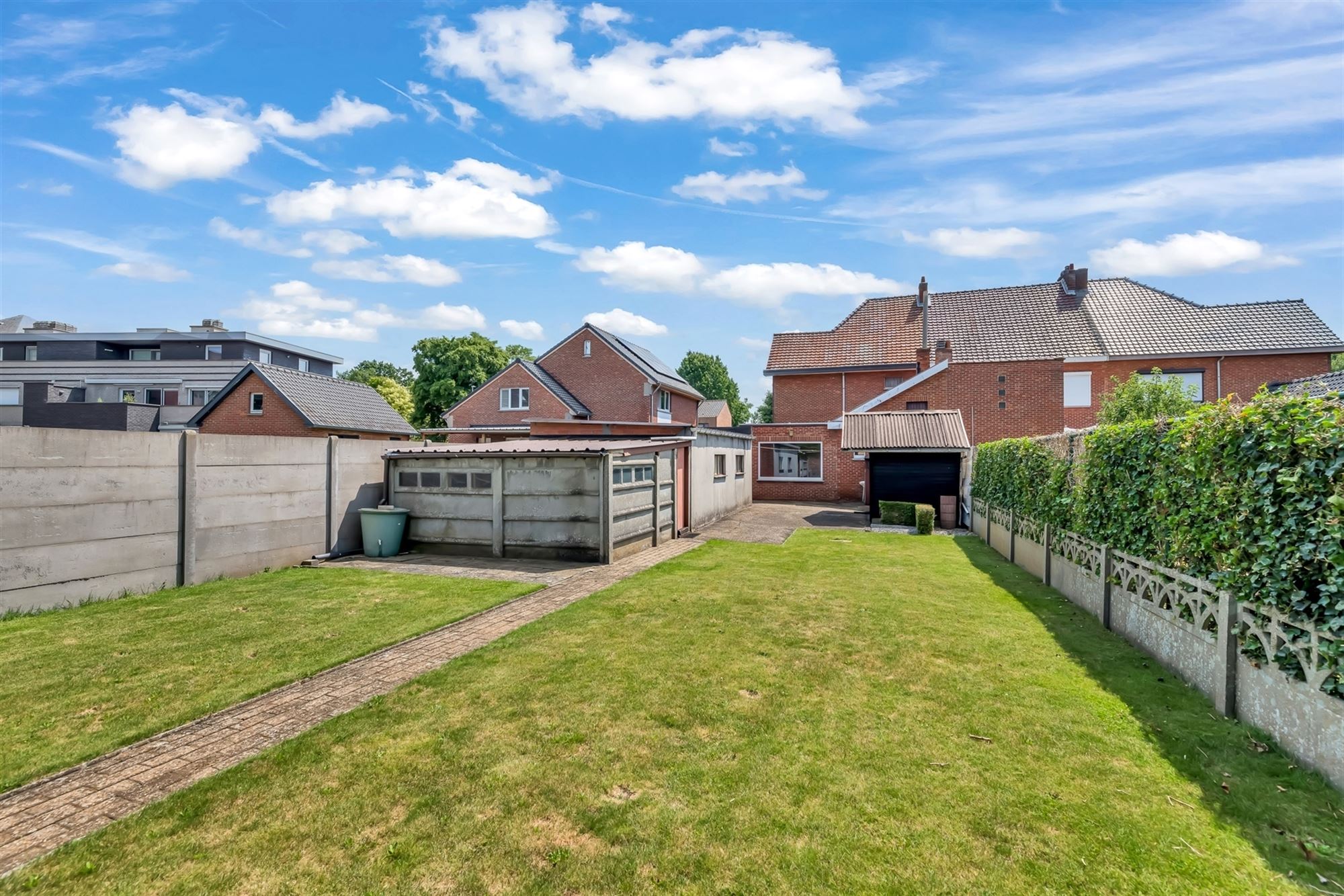 GEZELLIGE WONING MET 3 SLAAPKAMERS EN RUIME TUIN IN BERINGEN CENTRUM foto 22
