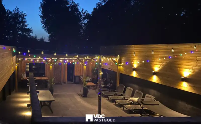 Halfopen bebouwing – gerenoveerd & bijgebouwd in 2020 – EPC B – 3 slpks – prachtige tuin – 183 m² woonopp. foto 20