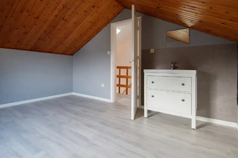 Te renoveren (uitbreidbare) woning (6% btw) of sloop/heropbouw op een rustig gelegen perceel van +- 11are op wandelafstand van het centrum van Diepenbeek! foto 22