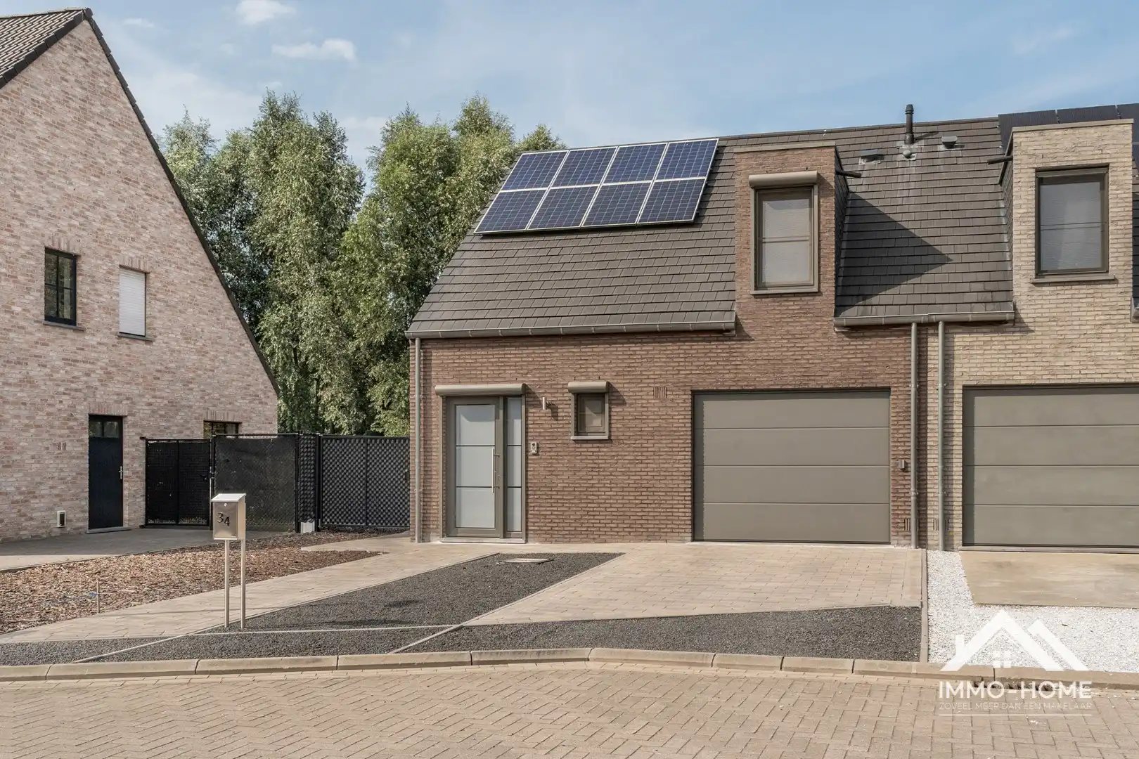 Prachtige HOB in groene woonwijk oostakker! foto 2