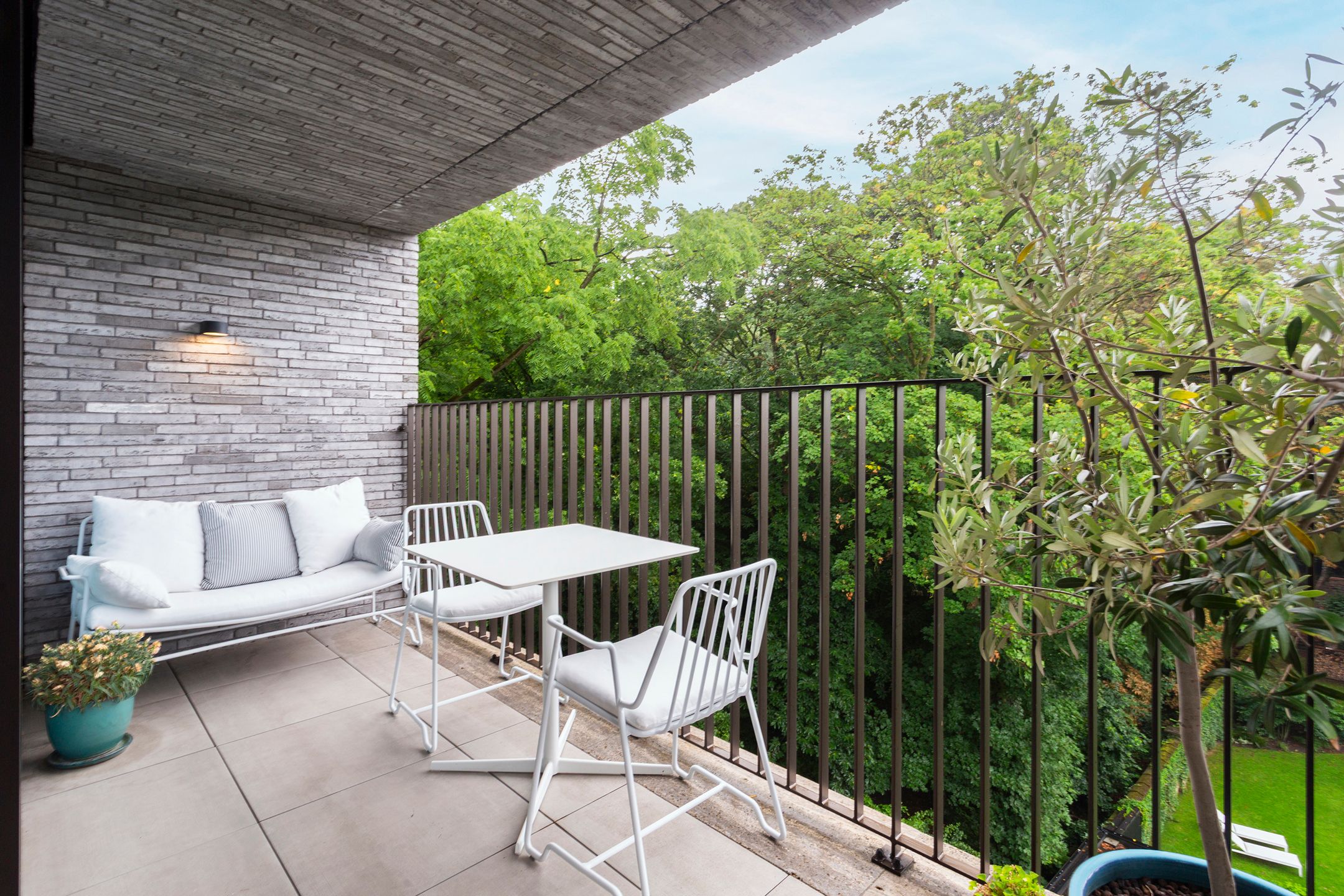 luxueus wonen met zicht op Hof van Leysen foto 6