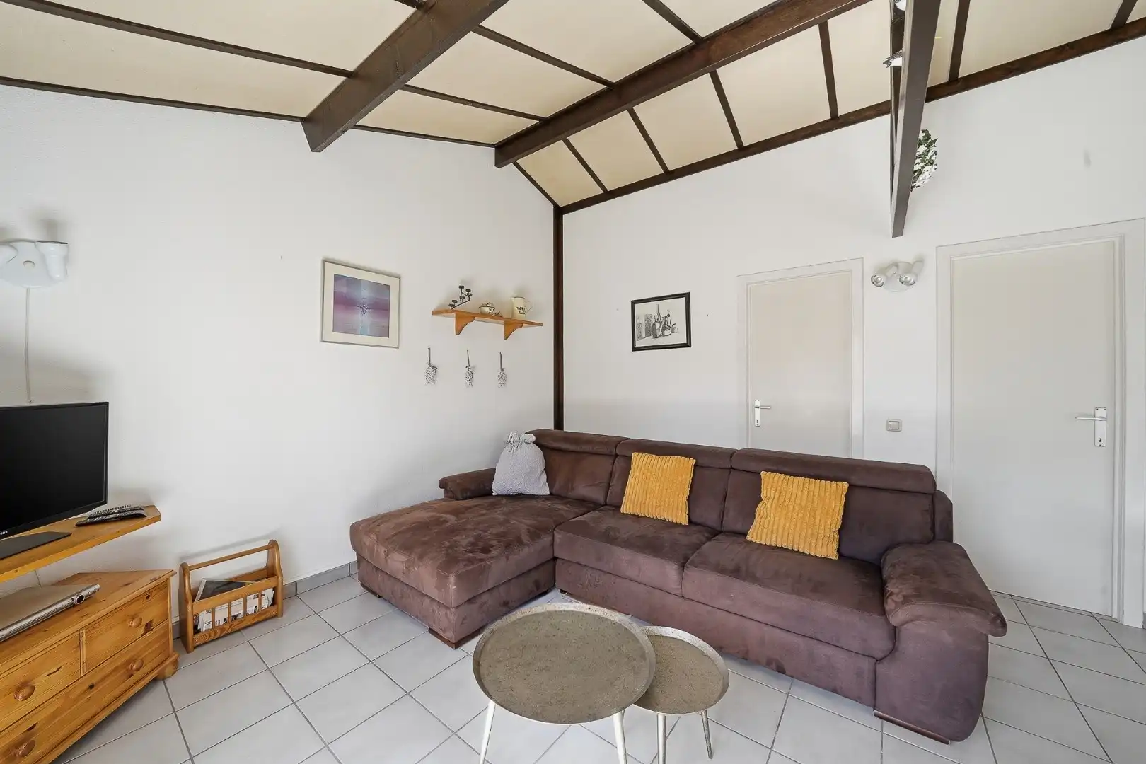 Instapklare vakantiewoning met zonnige tuin en 2 slaapkamers foto 5