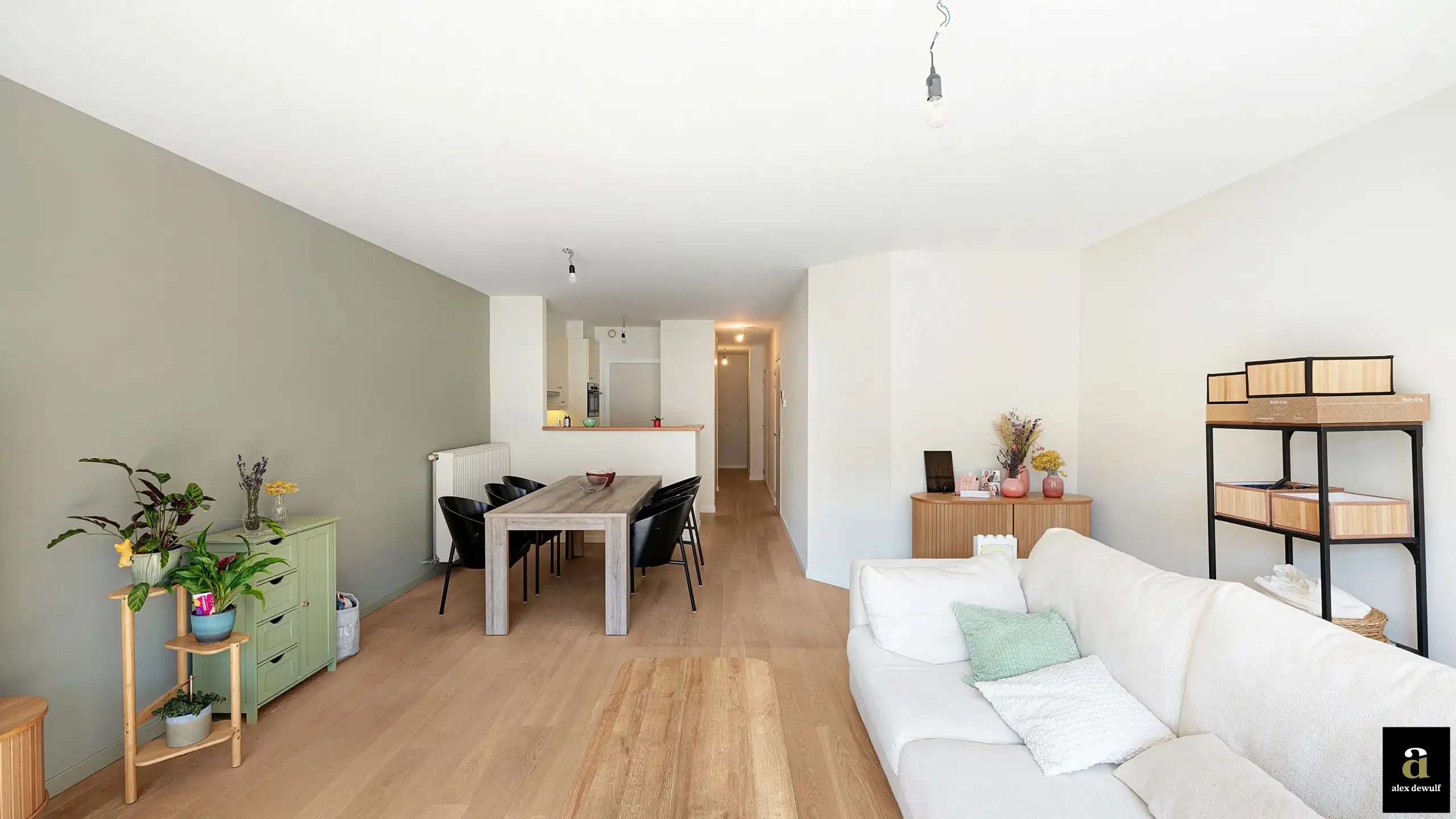 Centraal gelegen appartement in zeer goede staat [Lippenslaan]. foto 14