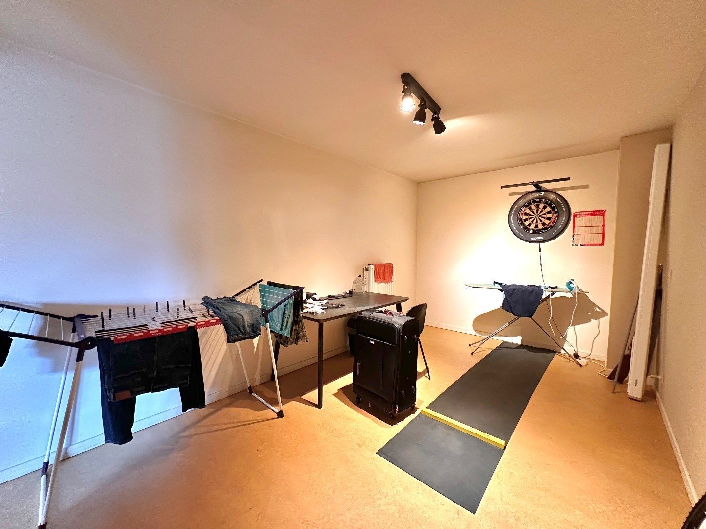 Goed gelegen appartement met 2 slaapkamers, terras en autostaanplaats te Tongeren foto 10