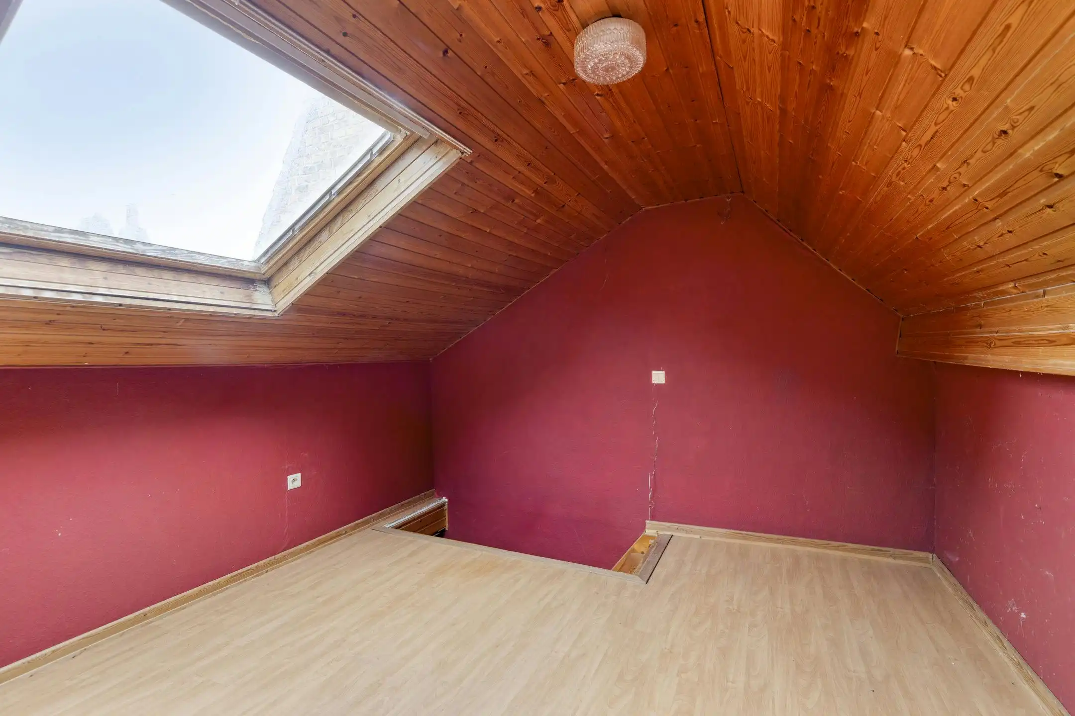 Te renoveren huis te koop in centrum Brugge foto 11