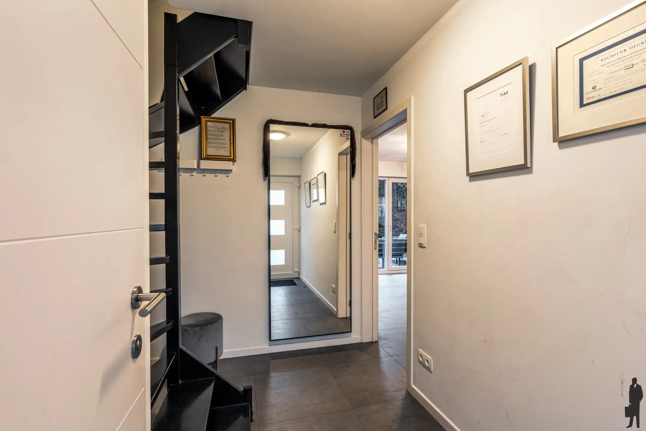 Instapklare woning met praktische indeling en zuidgerichte tuin foto 16