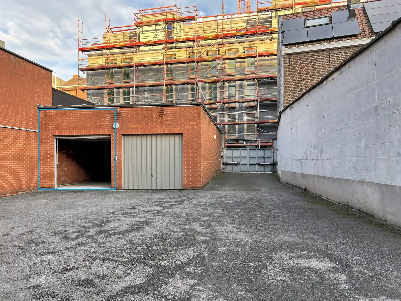 GEMETSTE garage te koop CENTRUM Roeselare nabij Sint-Michielskerk ! foto 4