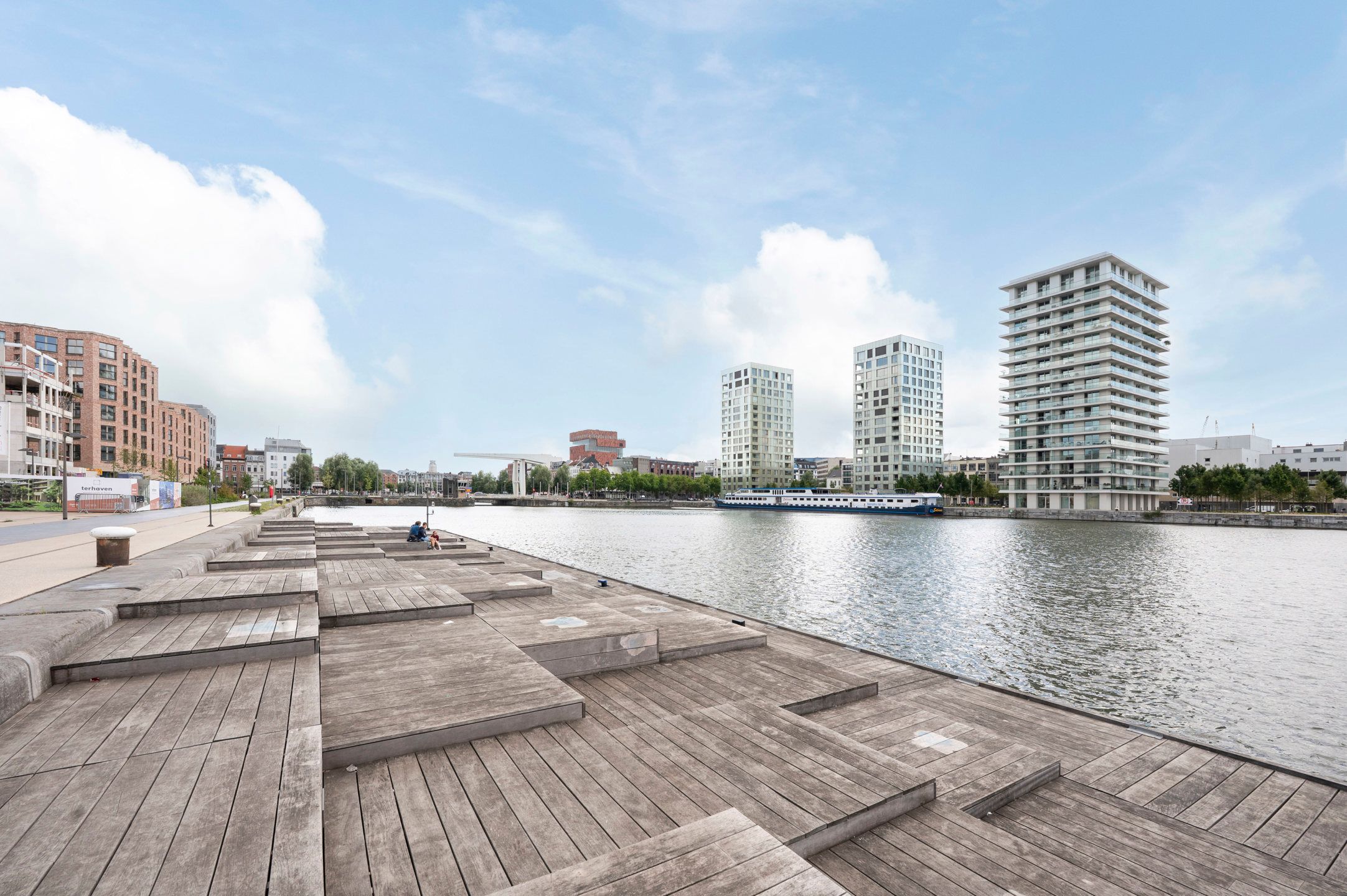 Gelijkvloers appartement met een zuidgerichte tuin! foto 21