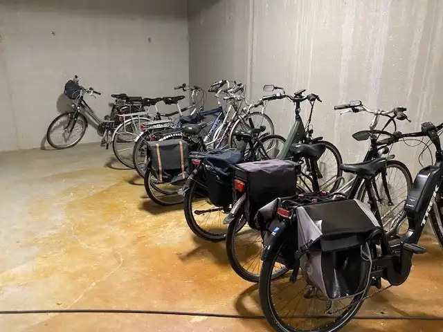 Ruim en instapklaar appartement met 3 slaapkamers, 2 terrassen en garage. foto 36