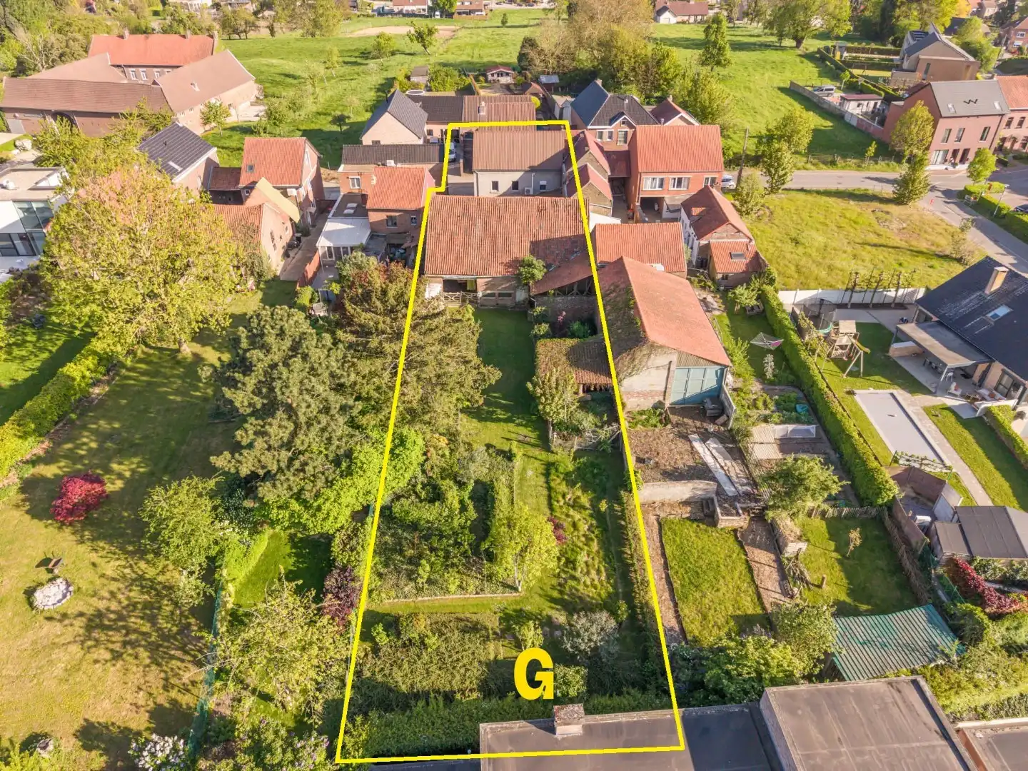 Deels gerenoveerde verder af te werken woning met binnenkoer en stallingen op 12a 05ca in Kleine Spouwen foto 2