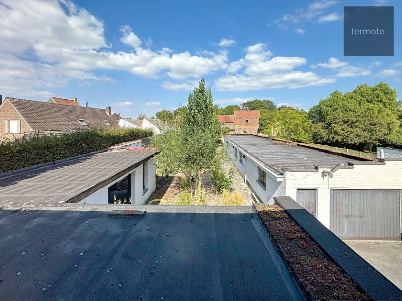 woning + werkplaats foto 12