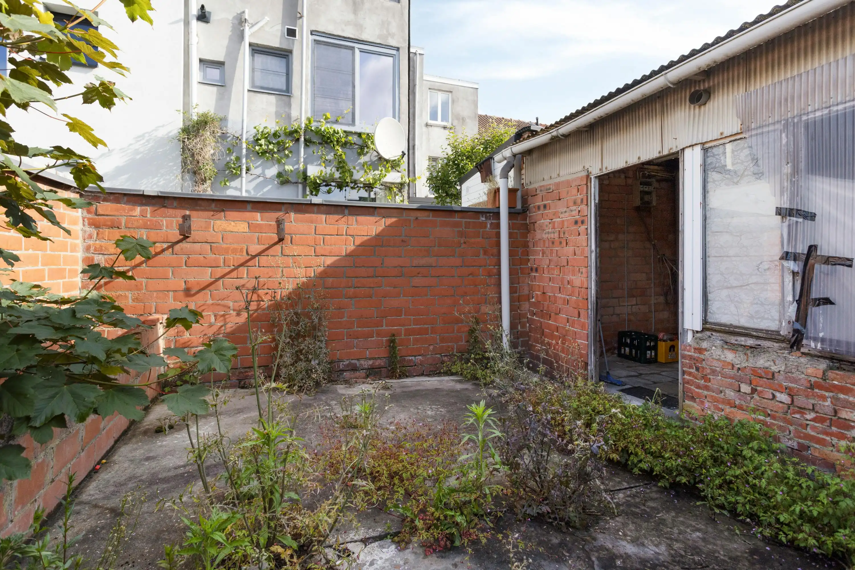 Te renoveren huis met 5 slaapkamers te koop in de Elsdonkwijk te Wilrijk foto 8