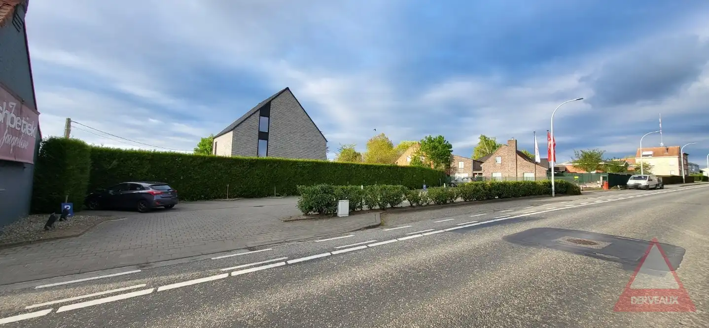 Zonnebeke – Commerciële bouwgrond met topligging en ruime parkeermogelijkheden foto 4