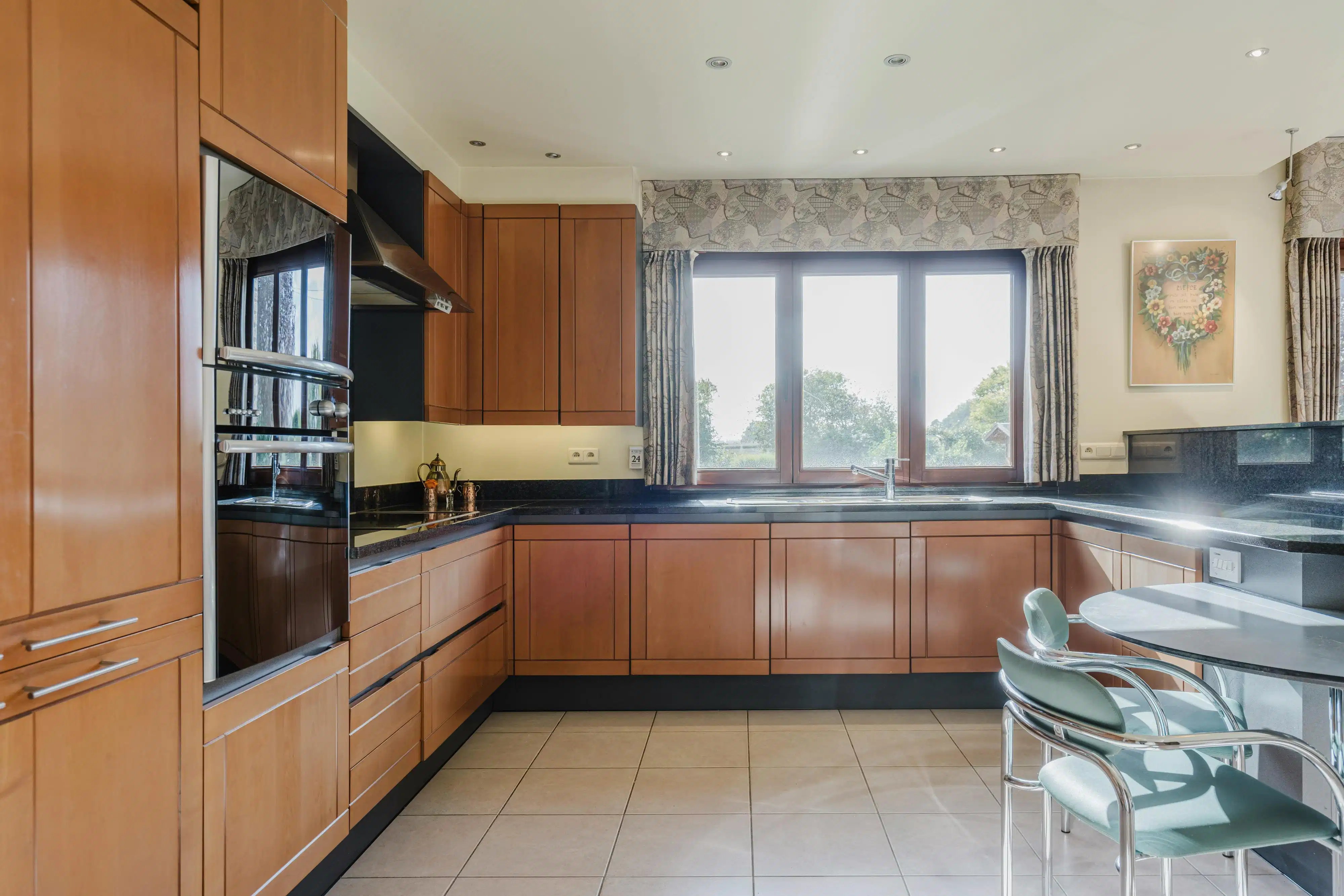 Riante villa op een perceel van 2641m² in Otegem foto 12