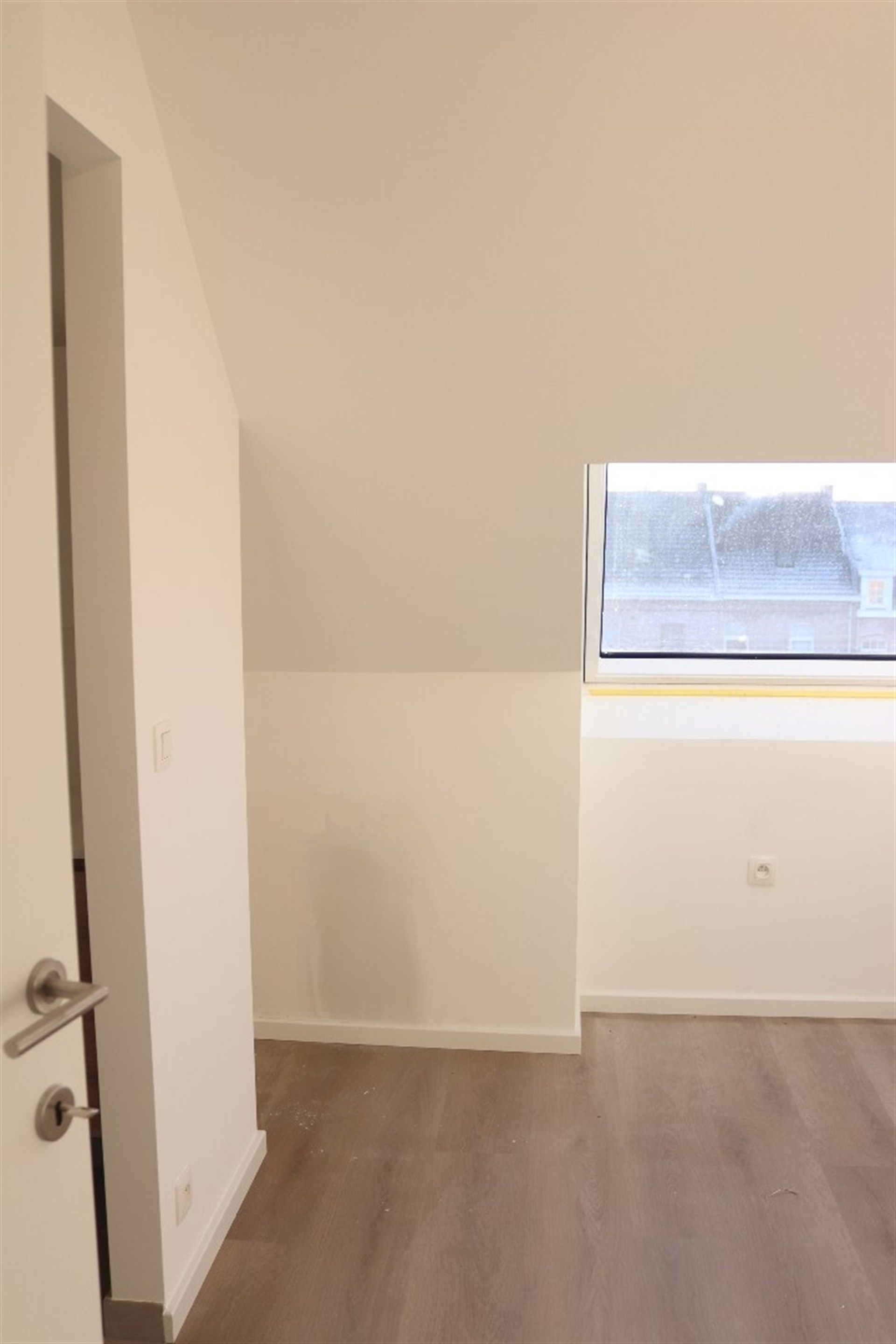Gunstig gelegen energiezuinig dakappartement met 1 slaapkamer. foto 11