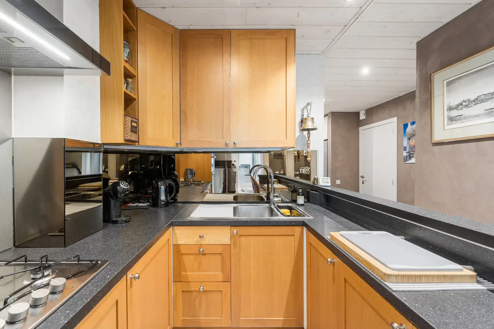 Gelijkvloers appartement met stadstuin in centrum Wenduine foto 4