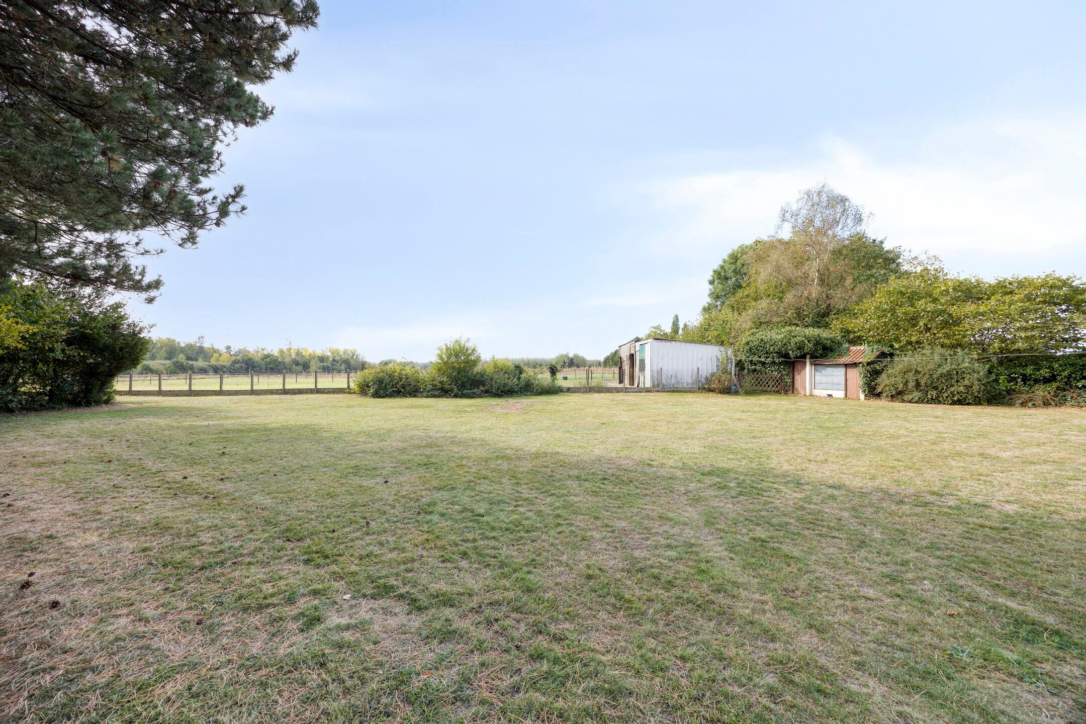 Te renoveren hoeve met weide op 72are foto 22