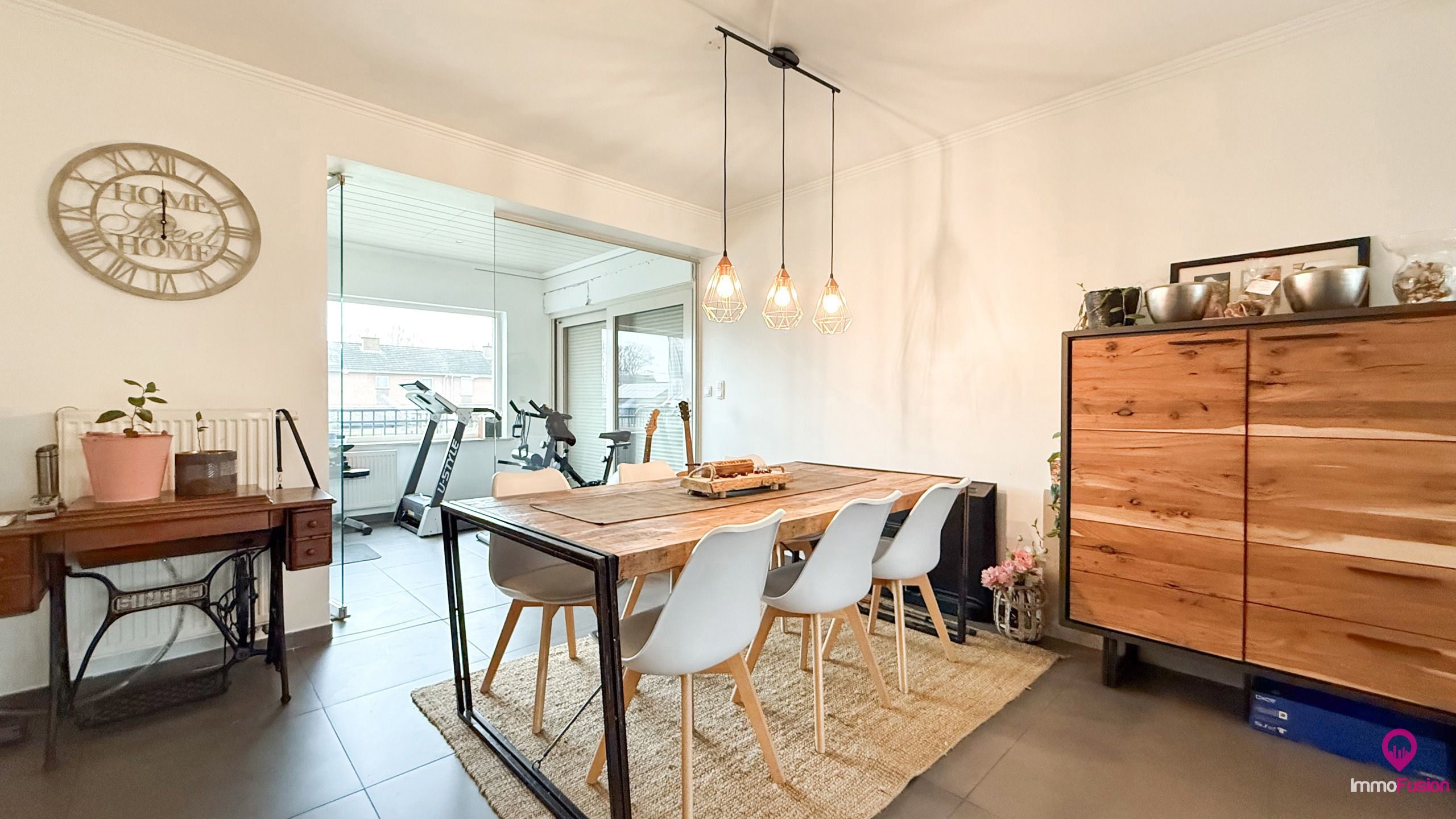 Ruime woning met mogelijkheid tot zelfstandige activiteit! foto 7
