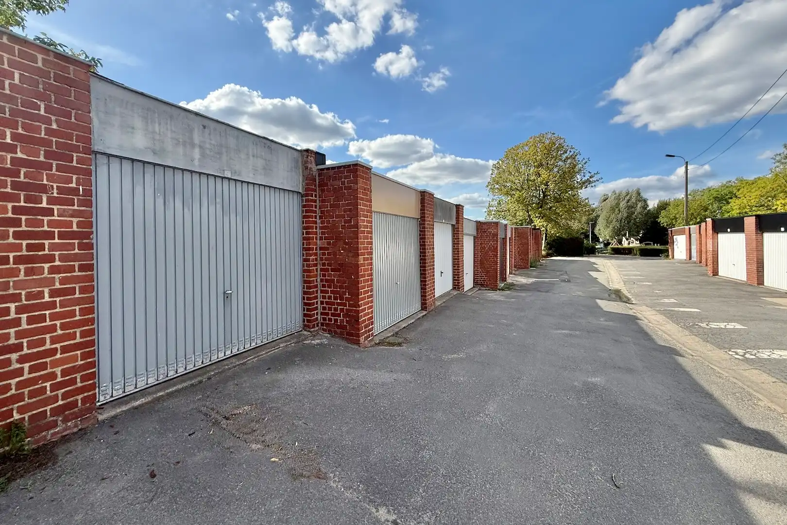 Goed onderhouden woning met tuin en garage in centrum Aalbeke. foto 23