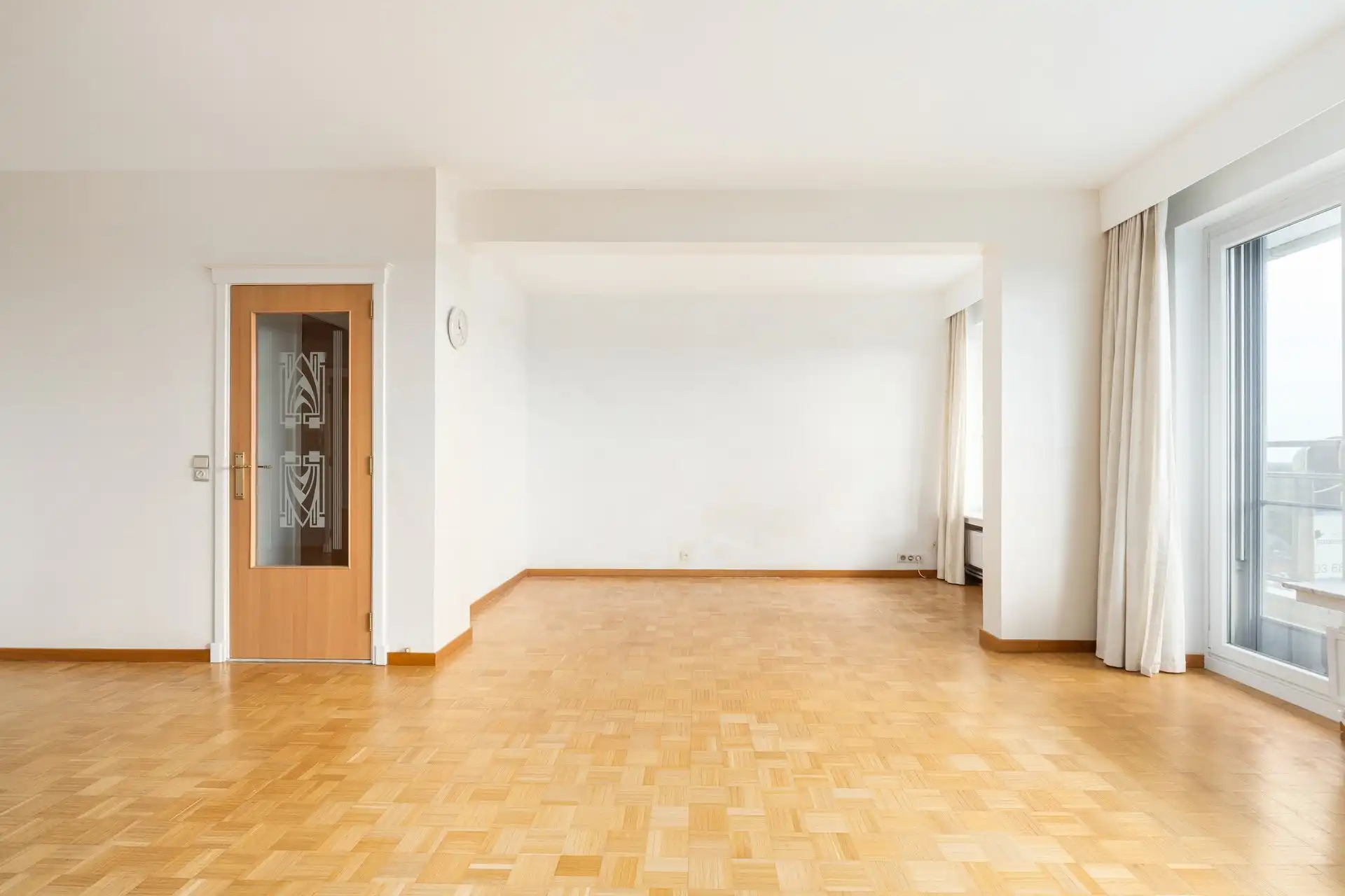 Ruim en lichtrijk 2 slaapkamer appartement met prachtig uitzicht in Wilrijk. foto {{pictureIndex}}