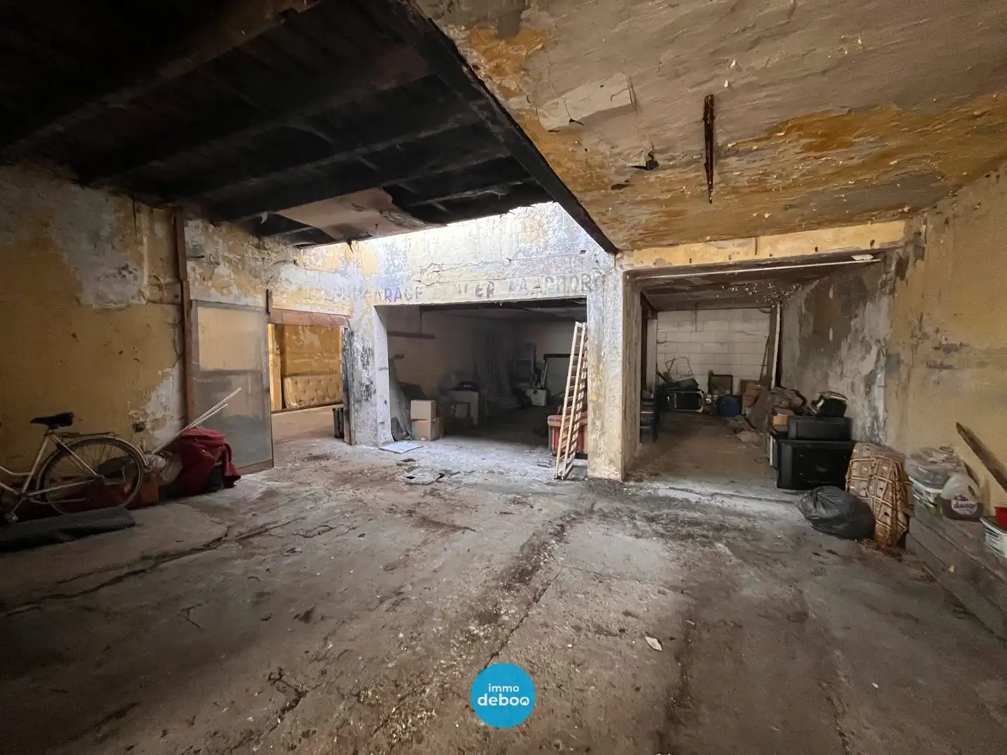 Opbrengsteigendom met groot pakhuis en 2 vergunde appartementen foto 5