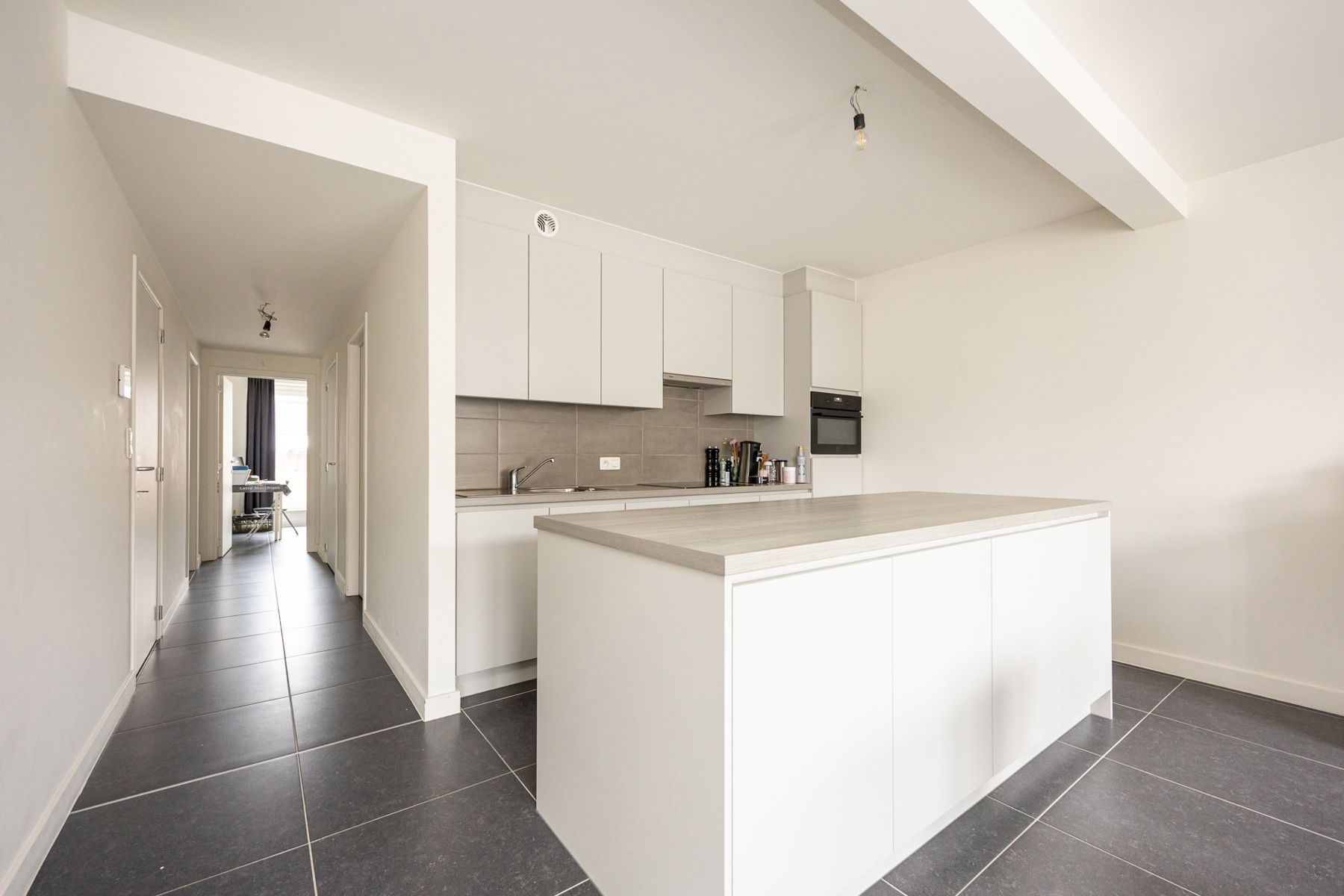 Recent en energiezuinig appartement met 2 slaapkamers in het centrum van Merksplas.  foto 7