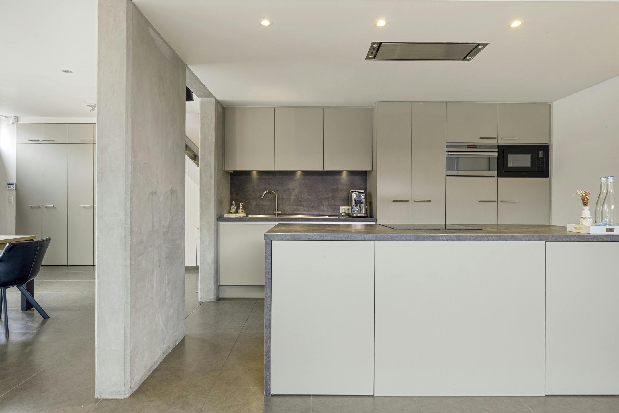 Instapklaar appartement in centrum Aalter foto 5