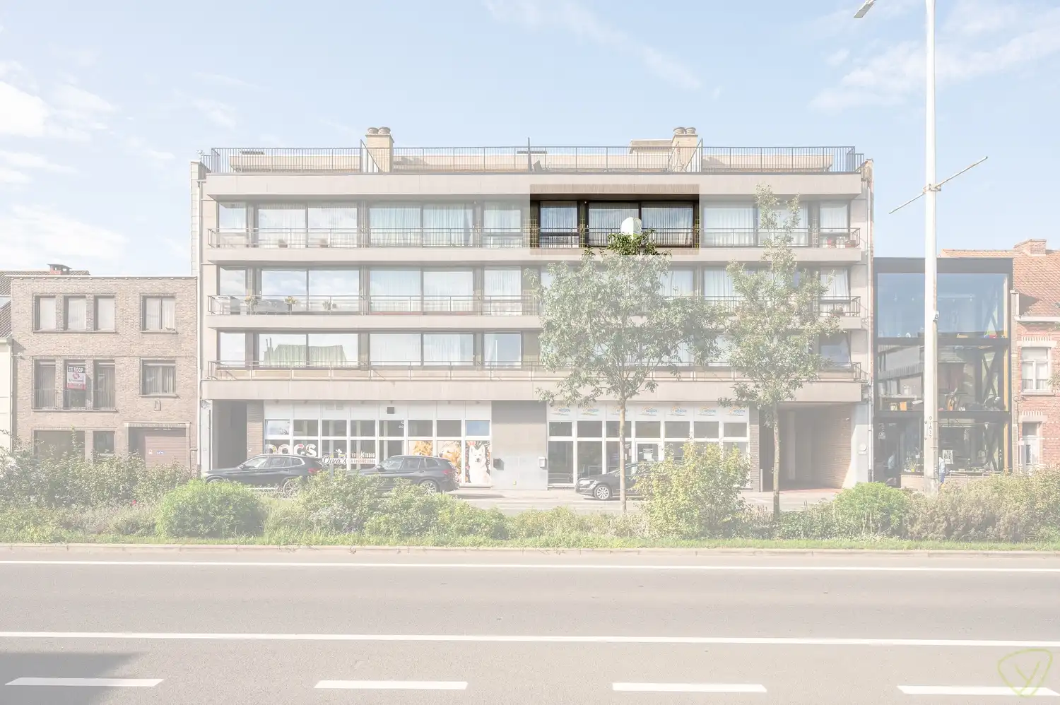 Lichtrijk appartement met twee terrassen en garage-optie in centrum Eeklo foto 20