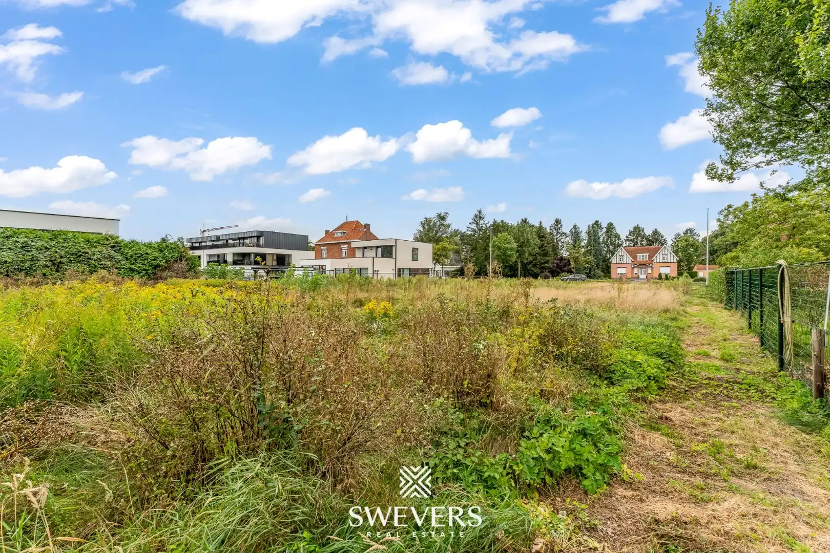 Knappe bouwgrond voor open bebouwing op 12a 74ca in hartje Helchteren foto 7