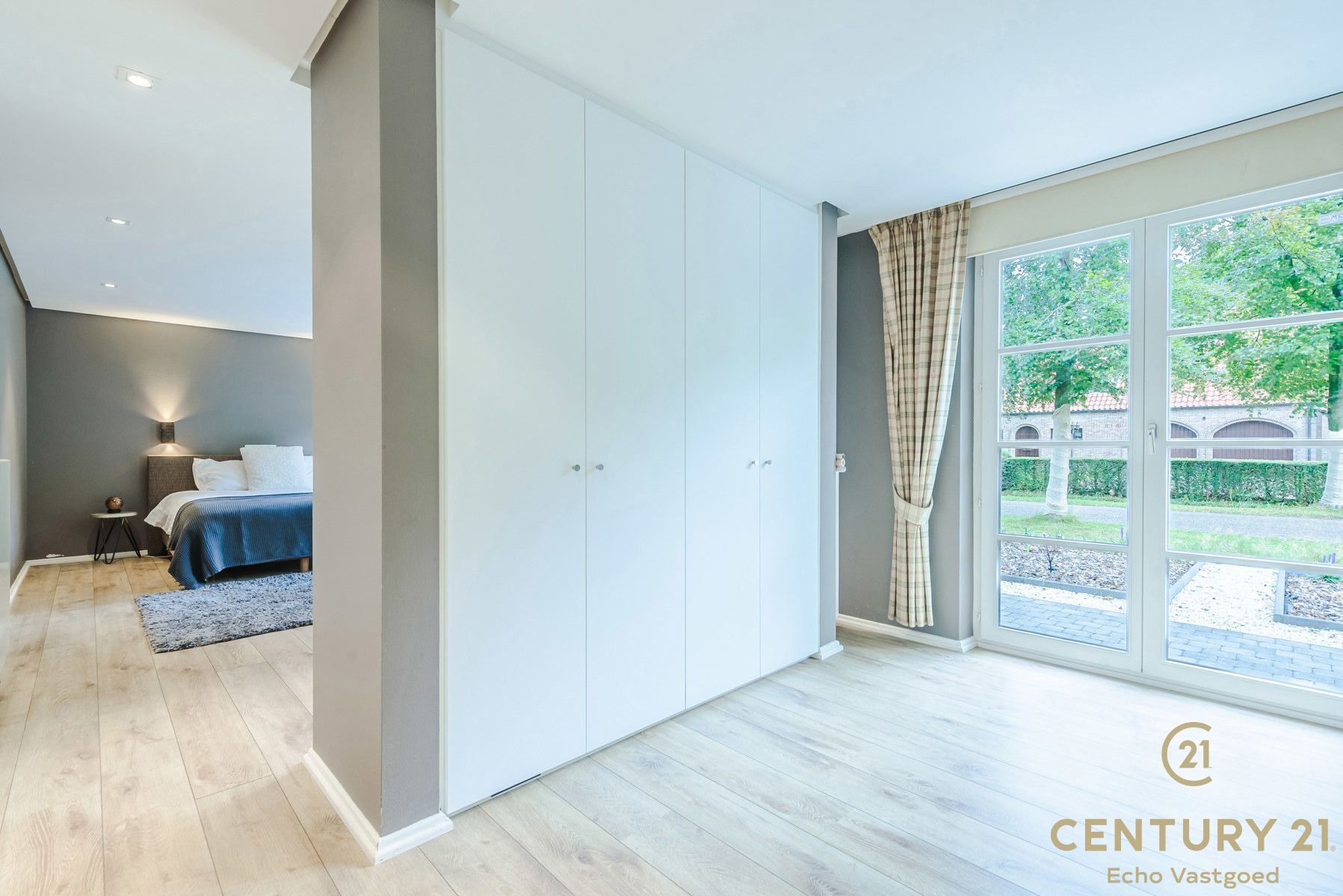 Tijdloze, instapklare villa met 5 slpk en 3 badk op ca1521m² foto 15